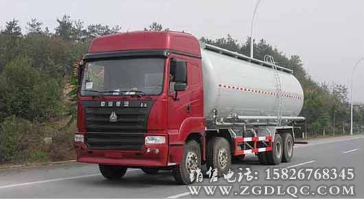 斯太爾豪運(yùn)前四后八粉粒物料運(yùn)輸車