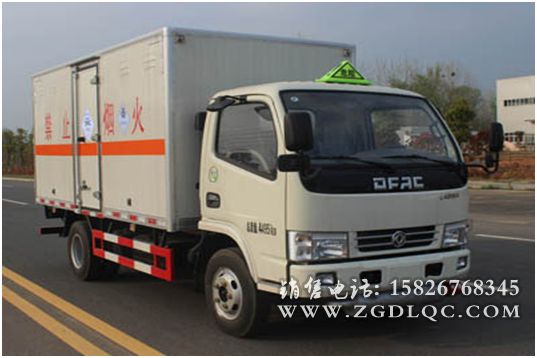 東風(fēng)多利卡藍(lán)牌毒性氣體運(yùn)輸車