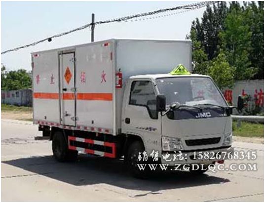 江鈴國五藍(lán)牌爆破車