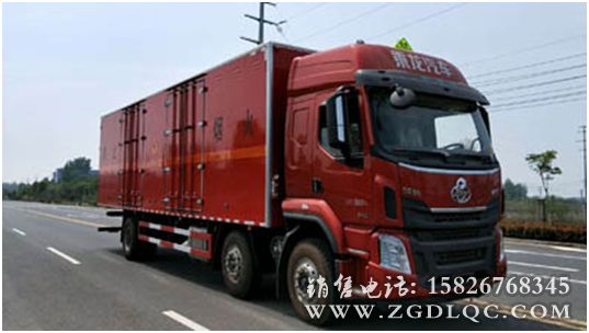 柳汽乘龍小三軸防爆車(chē)