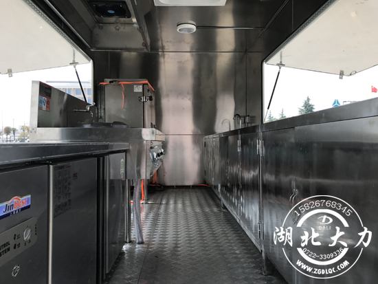 ���Ӳ�܇���^�D